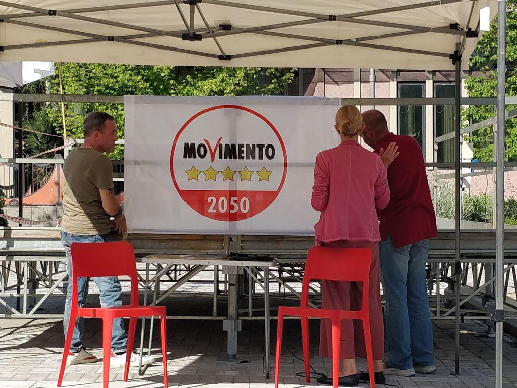 Luana Mencarelli (M5S)"Domani al Parco degli Ulivi Europee e Acqua Pubblica"