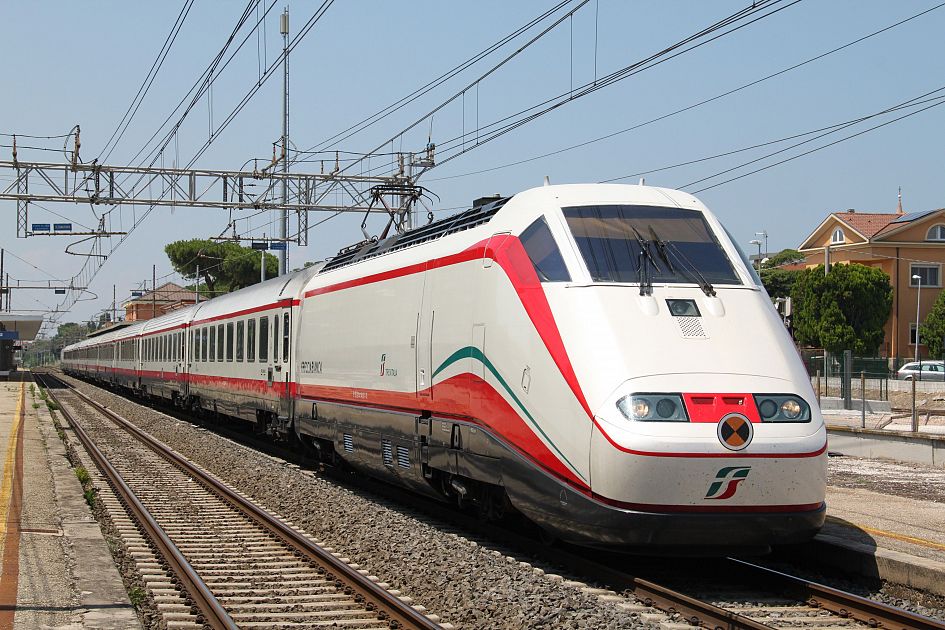 Demansionamento del servizio ferroviario sulla costa toscana, M5S annuncia un'interrogazione regionale