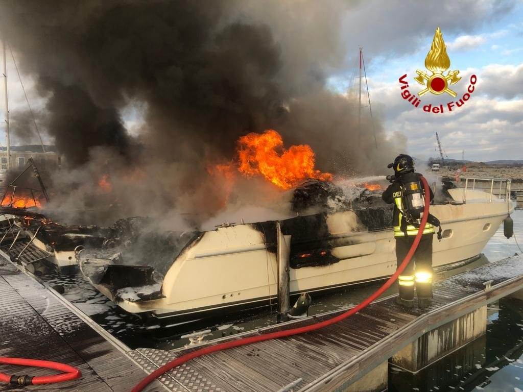 Rigassificatore di Piombino, Galletti e Orlandini (M5S): “Sindacati denunciano la mancanza del Piano di evacuazione. Regione chiarisca”