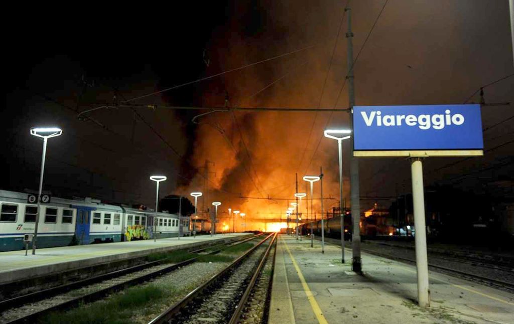 Strage di Viareggio, Galletti (M5S): “Una decisione che conferma responsabilità. Vicinanza ai familiari che non si sono mai arresi”